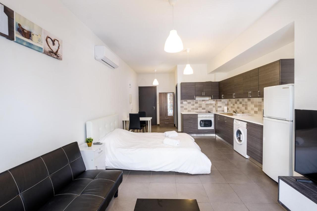 Spacious Studio Downtown Lárnaka Kültér fotó